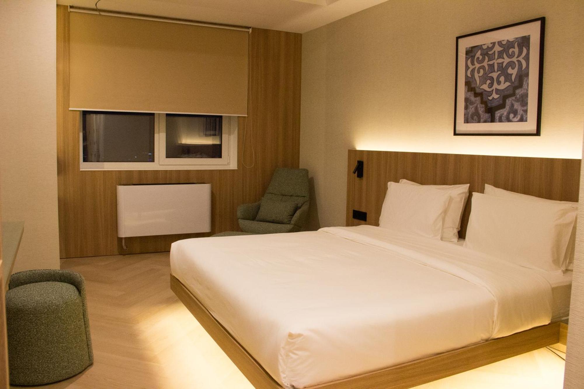 Resident Hotel Abay 알마티 외부 사진